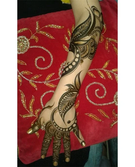 Ethnic Shade Arabic Mehndi Design Accent