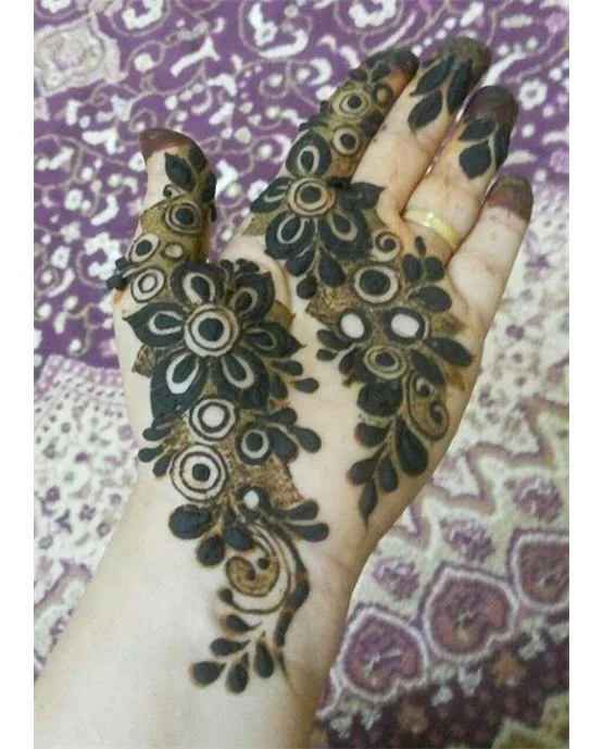 Weave And Floral Elegant Arabic Mehndi Design Style