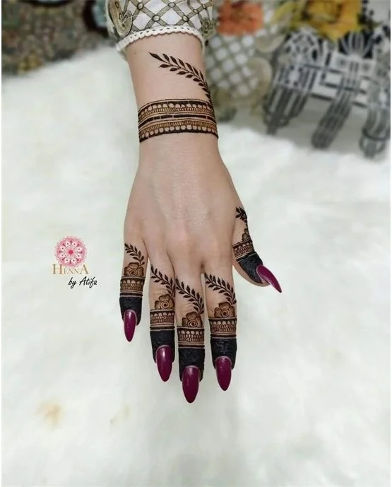 Ethnic Motif Using Plait Royal Finger Mehndi Design Ethnic Motif Using Plait Royal Finger Mehndi Design