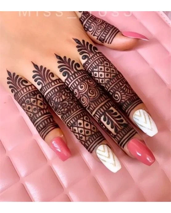 Lace Arch Theme Using Royal Finger Mehndi Design Lace Arch Theme Using Royal Finger Mehndi Design