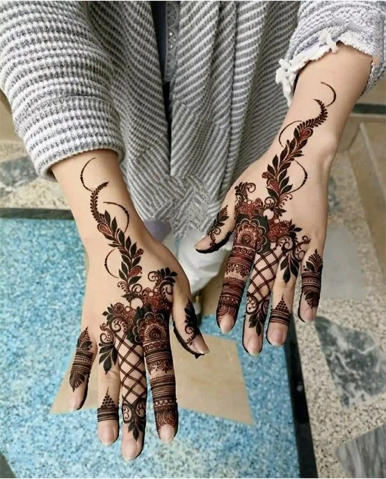 Pretty Frame Framework Using Stylish Finger Mehndi Design Pretty Frame Framework Using Stylish Finger Mehndi Design