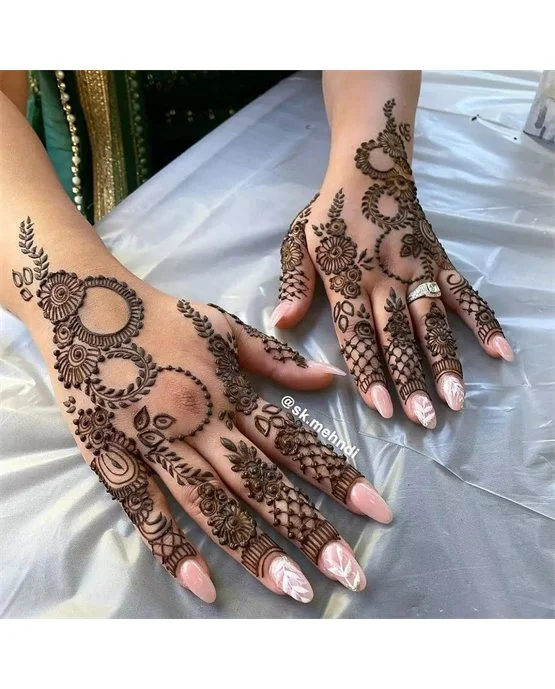 Wave Inspired Light Stylish Finger Mehndi Design Wave Inspired Light Stylish Finger Mehndi Design